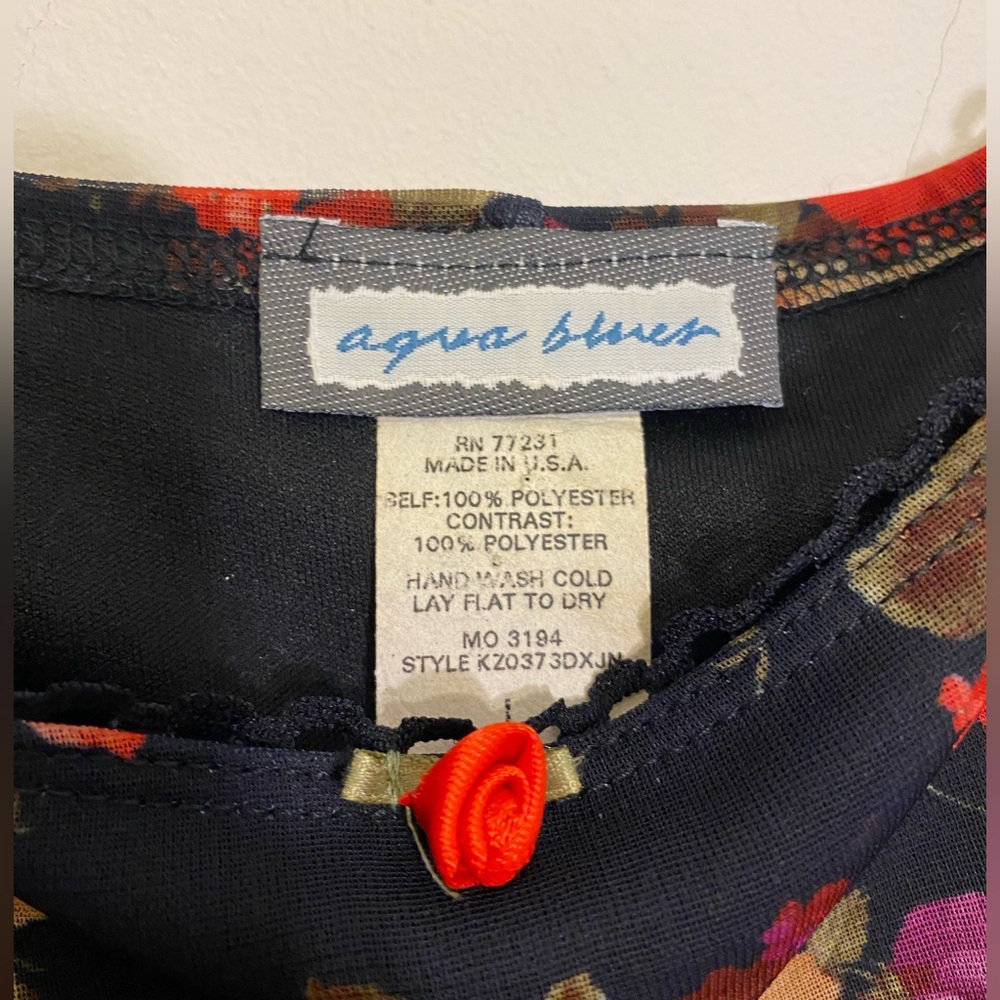 🔥Vintage Made in USA Scallop-Bottom, Lined but Nightie-Looking Dress - Picture 4 of 4